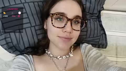 Snapshot of mia_boone chatting on 4, 12, 2024 mia_boone online show from 4, 12, 2024