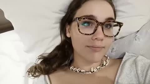 Snapshot of mia_boone chatting on 21, 12, 2024 mia_boone online show from 21, 12, 2024