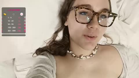 Snapshot of mia_boone chatting on 28, 12, 2024 mia_boone online show from 28, 12, 2024