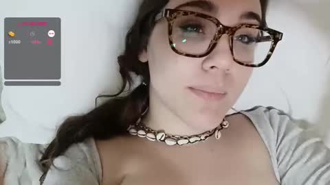 Snapshot of mia_boone chatting on 5, 3, 2025 mia_boone online show from 5, 3, 2025