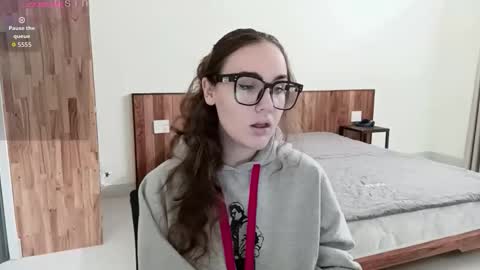 Snapshot of mia_boone chatting on 29, 10, 2025 mia_boone online show from 29, 10, 2025