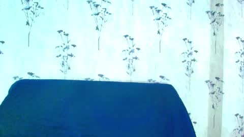 Mia  online show from 10, 3, 2025