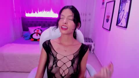 Mia online show from 26, 11, 2025