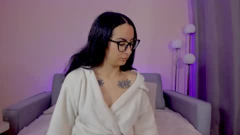 Snapshot of mia_daniellshot chatting on 21, 4, 2026 Sarah Luna online show from 21, 4, 2026