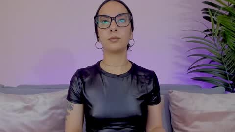 Snapshot of mia_daniellshot chatting on 26, 5, 2026 Sarah Luna online show from 26, 5, 2026