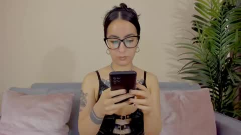 Snapshot of mia_daniellshot chatting on 3, 6, 2026 Sarah Luna online show from 3, 6, 2026
