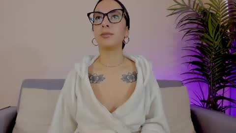 Snapshot of mia_daniellshot chatting on 16, 6, 2026 Sarah Luna online show from 16, 6, 2026
