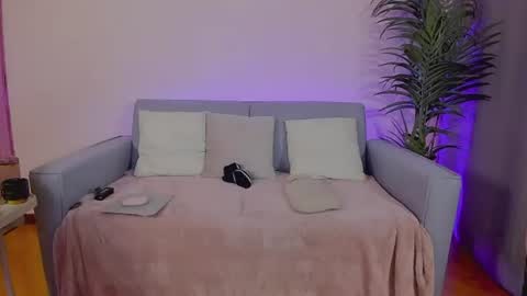 Snapshot of mia_daniellshot chatting on 25, 6, 2026 Sarah Luna online show from 25, 6, 2026