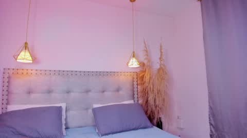 MIA help me get to 25 hands up online show from 14, 4, 2026