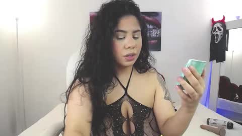 Mia online show from 31, 1, 2025