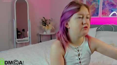 Snapshot of mia_ferd chatting on 22, 9, 2025 Mia online show from 22, 9, 2025