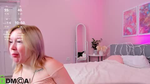 Snapshot of mia_ferd chatting on 3, 10, 2025 Mia online show from 3, 10, 2025