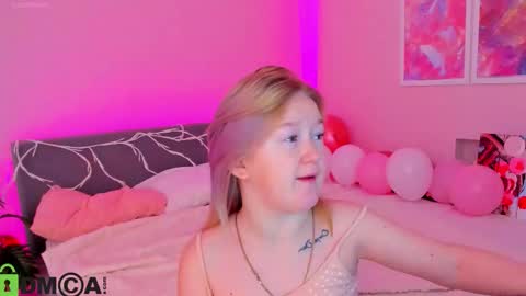 Snapshot of mia_ferd chatting on 5, 10, 2025 Mia online show from 5, 10, 2025