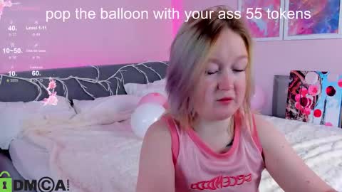 Snapshot of mia_ferd chatting on 8, 10, 2025 Mia online show from 8, 10, 2025