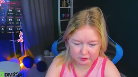 Snapshot of mia_ferd chatting on 9, 10, 2025 Mia online show from 9, 10, 2025