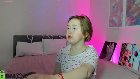 Snapshot of mia_ferd chatting on 20, 10, 2025 Mia online show from 20, 10, 2025