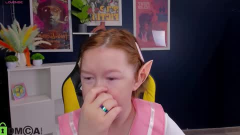 Snapshot of mia_ferd chatting on 22, 11, 2025 Mia online show from 22, 11, 2025