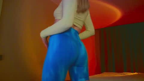 Snapshot of mia_fleur_ chatting on 31, 1, 2025 Mia online show from 31, 1, 2025