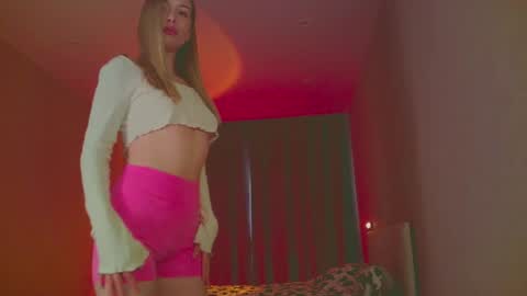 Snapshot of mia_fleur_ chatting on 11, 3, 2025 Mia online show from 11, 3, 2025