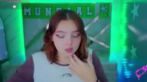 Snapshot of mia_foster_t chatting on 6, 7, 2026 Mia online show from 6, 7, 2026