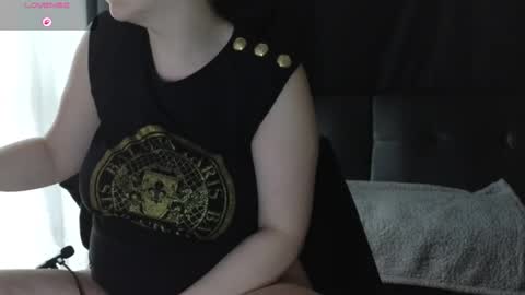 Golden ones online show from 9, 3, 2026