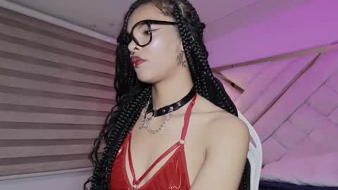 Mia online show from 8, 3, 2026