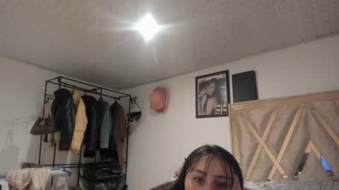 mia kaneee online show from 2, 10, 2025