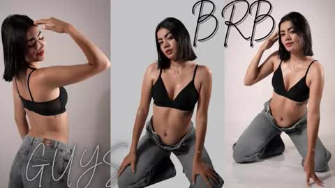 Snapshot of mia_kisses2 chatting on 31, 10, 2025 Mia online show from 31, 10, 2025