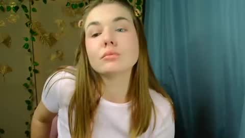 Snapshot of mia_lemm chatting on 19, 6, 2026 mia_lemm online show from 19, 6, 2026