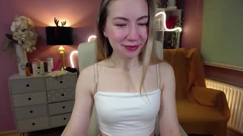 Mia online show from 5, 1, 2025