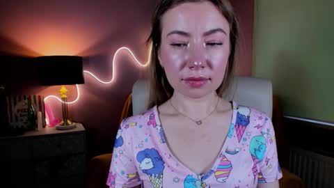 Mia online show from 15, 11, 2025