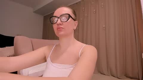 Snapshot of mia_maya chatting on 27, 2, 2025 Alicia online show from 27, 2, 2025