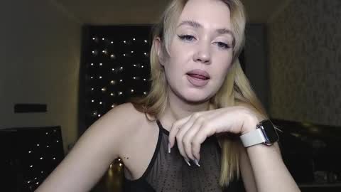 Snapshot of mia_meww chatting on 15, 2, 2025 Mia online show from 15, 2, 2025