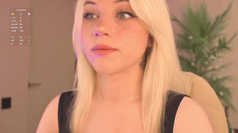 Snapshot of mia_milagros chatting on 17, 12, 2025 mia_milagros online show from 17, 12, 2025