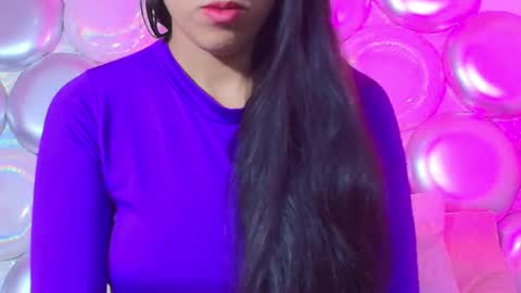 mia montess online show from 8, 10, 2025