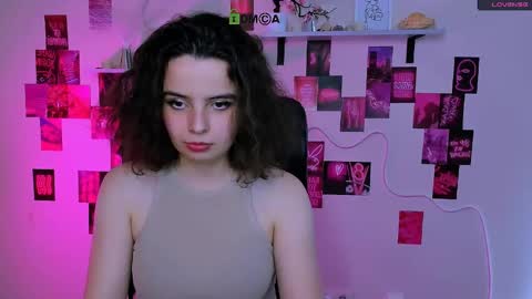 mia_mooon_ online show from 17, 5, 2026