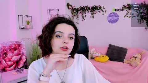 mia_mooon_ online show from 26, 6, 2026