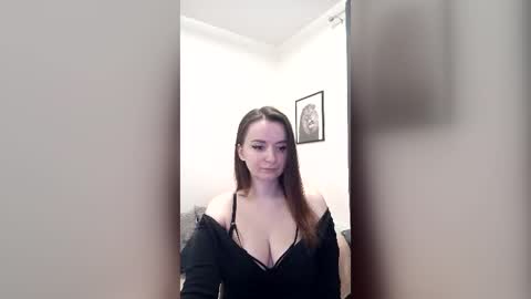 Snapshot of mia_muuur chatting on 29, 6, 2026 Mia online show from 29, 6, 2026