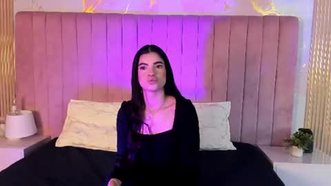 mia online show from 11, 7, 2026