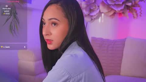 Mia online show from 25, 3, 2026