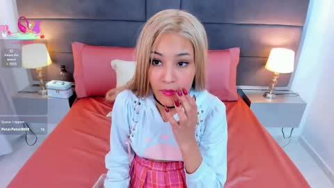 Snapshot of mia_poppy chatting on 31, 5, 2026 Yessica online show from 31, 5, 2026