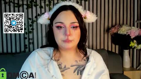 Mia online show from 31, 10, 2025