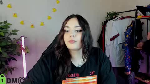 Mia online show from 4, 2, 2026