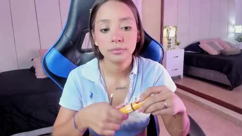 mia rousse25 online show from 1, 10, 2025