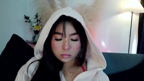 Mia online show from 5, 2, 2026