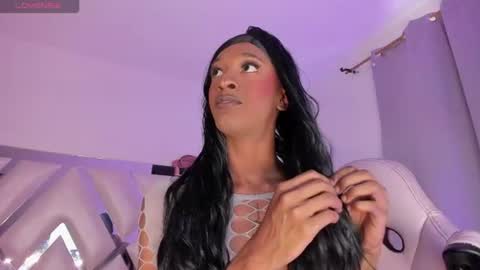 Snapshot of mia_royal chatting on 21, 7, 2026 mia_royal online show from 21, 7, 2026
