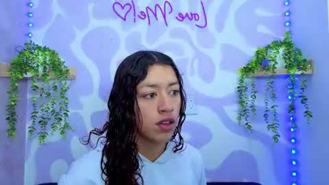 Mia . online show from 15, 7, 2026