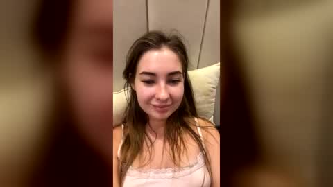 Mia shy online show from 7, 7, 2026