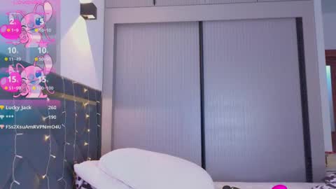 Mia online show from 2, 3, 2025