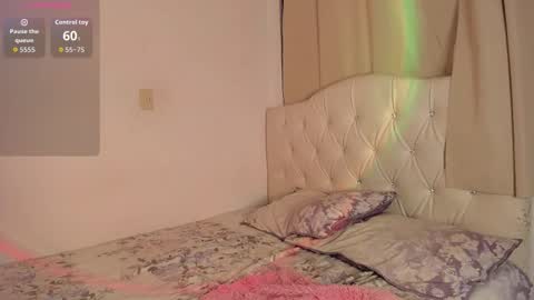 Mia Sky online show from 3, 10, 2025